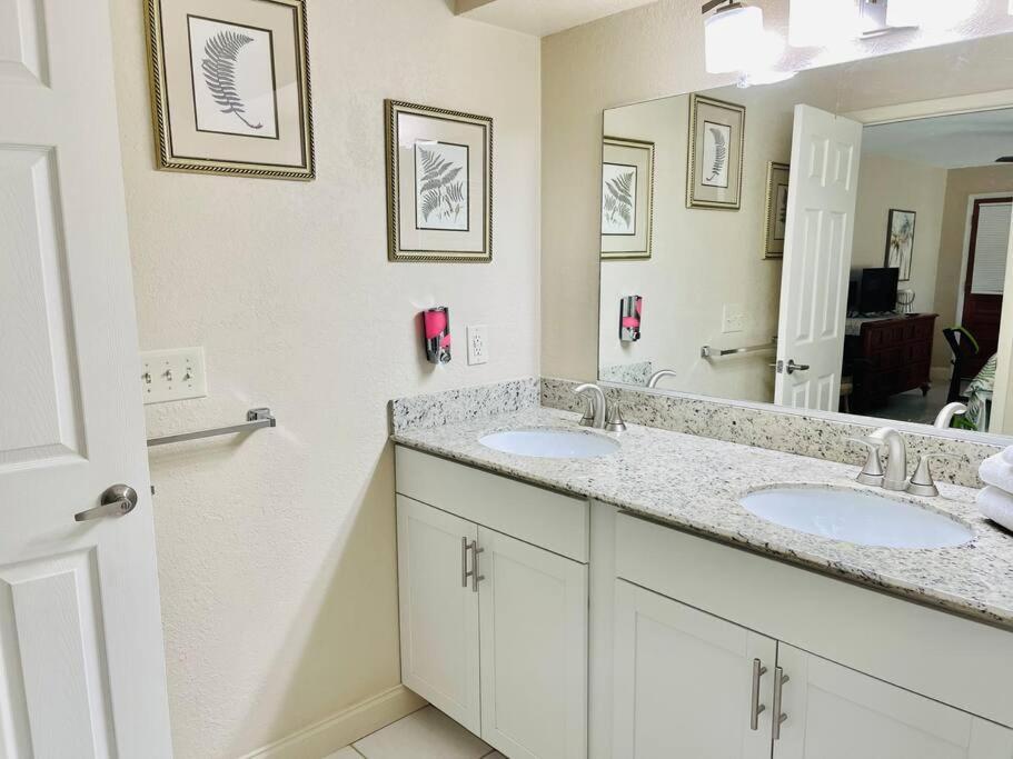 Heated Saltwater Pool Home Minutes To Beach Englewood Exterior foto